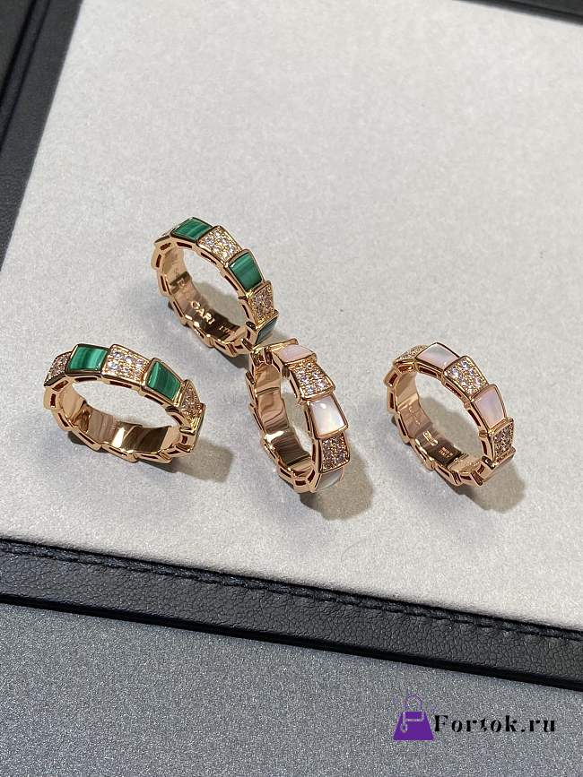 Fortok Bvlgari Rose Gold, Serpenti Malachite and Pavé Diamond Ring - 1