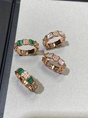 Fortok Bvlgari Rose Gold, Serpenti Malachite and Pavé Diamond Ring - 3