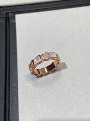 Fortok Bvlgari Rose Gold, Serpenti Malachite and Pavé Diamond Ring - 2