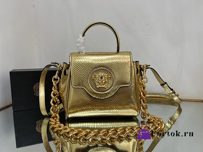 Fortok Versace La Medusa Top Handle Bag in Gold Metalic Leather 20x10x17cm - 1