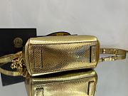 Fortok Versace La Medusa Top Handle Bag in Gold Metalic Leather 20x10x17cm - 2