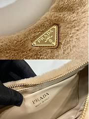 Fortok Prada Moon Shearling Bag in Beige 22.5x18.5x6.5cm - 2