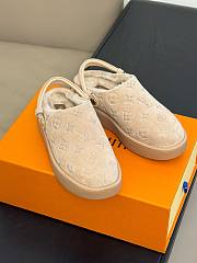 Fortok Louis Vuitton Aspen Platform Clog Shoes Beige - 1