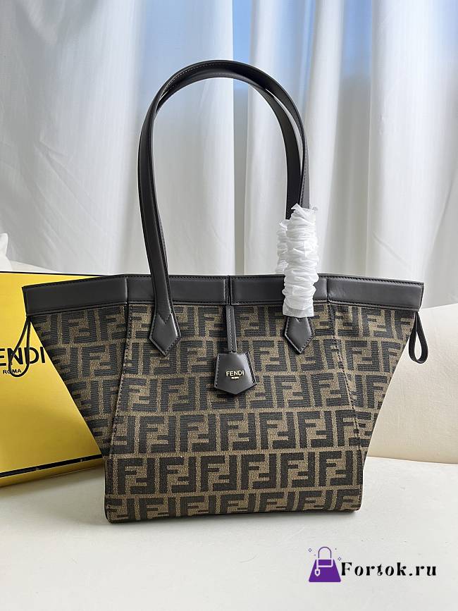 Fortok Fendi Medium Origami Bag 27x27x16.5cm  - 1