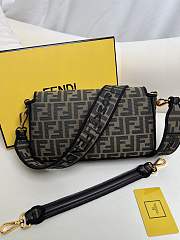 Fortok Fendi Iconic Baguette Medium Bag Brown 27x15x6cm - 5