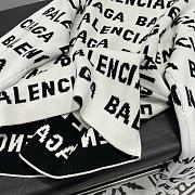 Fortok Balenciaga Horizontal Allover Cropped Kinitted Cardigan White - 6