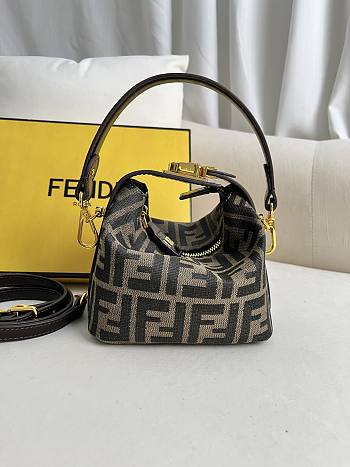 Fortok Fendi Small Lunch Box Bag 15x9x13cm