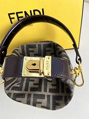 Fortok Fendi Small Lunch Box Bag 15x9x13cm - 5