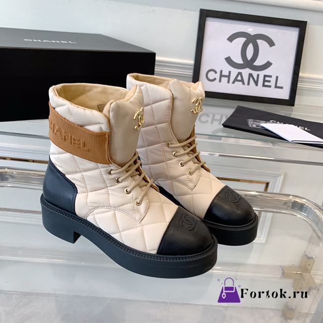 Fortok Chanel 23 Short Boots in Beige - 1
