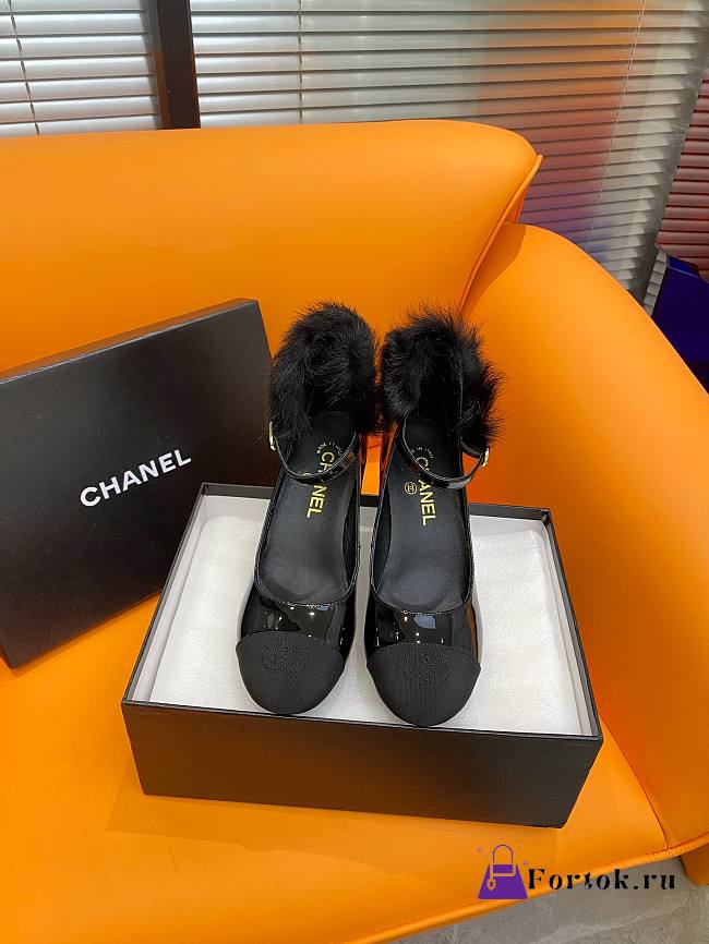 Fortok Chanel Mink Wool Shoes Black - 1