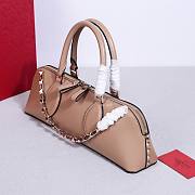 Fortok Valentino Garavani Rockstud East West Bag Beige 34x11x8cm - 2