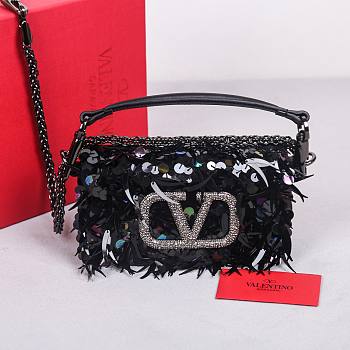 Fortok Valentino Garavani Mini Loco 3D Embroidered Bag Black 19x10.5x5cm