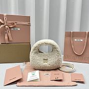 Fortok MiuMiu Wander Shearling Hobo Bag With Leather Details White 17.5x5.5x14cm - 1