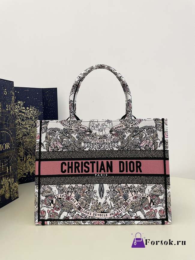 Fortok Dior White and Pastel Pink Butterfly Around The World Embroidery Tote Bag 36×27.5×16.5cm - 1