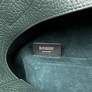 Fortok Burberry Chess Medium Shoulder Bag Green 30x9x33cm - 3