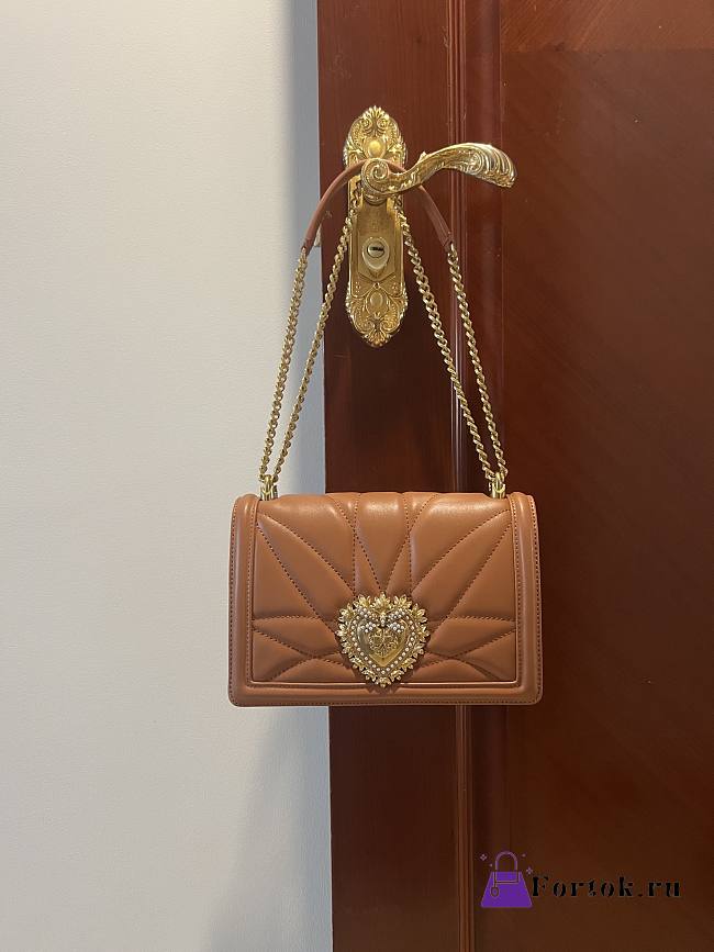 Fortok Dolce & Gabbana Brown Medium Devotion Bag In Quilted Nappa Leather 26x18x7.5cm - 1