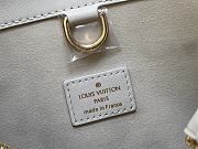 Fortok Louis Vuitton Lock It MM Bag Beige M23601 36x29x15cm - 2