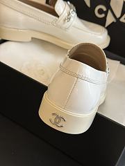 Fortok Chanel Logo Shiny Calfskin Loafers in White - 2