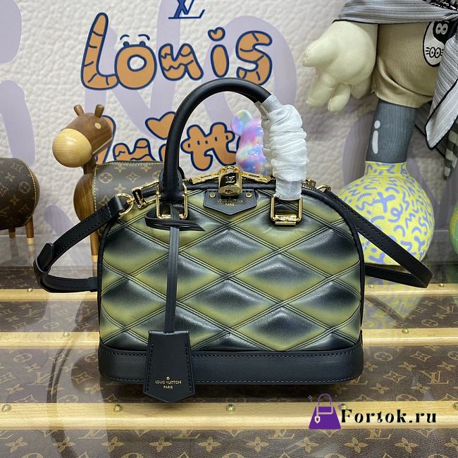 Fortok Louis Vuitton Alma BB Bag Green M23576 23.5x17.5x11.5cm - 1