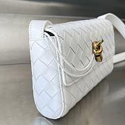 Fortok Bottega Veneta Mini Andiamo Crossbody Bag White 755545 21.5x13.5x4.5cm - 3