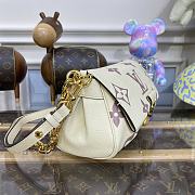 Fortok Louis Vuitton Favorite Monogram Empreinte Creme Purple M45836 24x14x9cm - 4