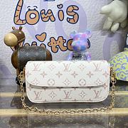 Fortok Louis Vuitton Wallet On Chain Ivy White&Beige M83091 23.5x12x4.3cm - 1