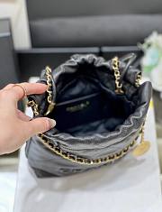 Fortok Chanel 22 Grained Leather With Black Chanel Logo Handbag 20x19x6cm - 5