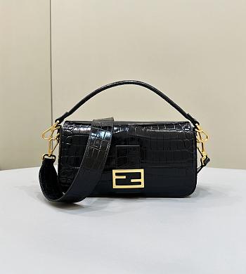 Fortok Fendi Baguette Medium Cocodile Pattern Bag in Black 27x6x16cm