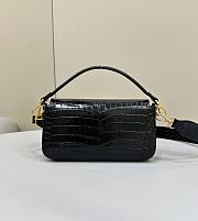 Fortok Fendi Baguette Medium Cocodile Pattern Bag in Black 27x6x16cm - 6