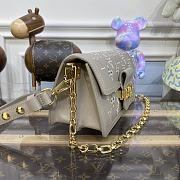 Fortok Louis Vuitton Dauphine East West Bag in Khaki M20730 24.5x13.5x9cm - 4