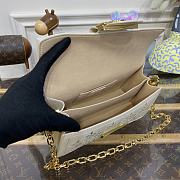 Fortok Louis Vuitton Dauphine East West Bag in Beige M22955 24.5x13.5x9cm - 6