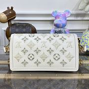 Fortok Louis Vuitton Dauphine East West Bag in Beige M22955 24.5x13.5x9cm - 3