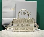 Fortok Dior Gold-Tone Dior Oblique Embroidery Mini Tote Bag 21.5×13×7.5cm - 1