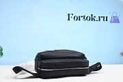 Fortok Louis Vuitton Taiga Monogram Outdoor Bumbag Black 21cm - 2