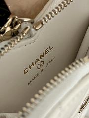 Fortok Chanel Patent Calfskin Resin Quilted CC Heart Clutch With Chain Black 13.3x15x2cm - 5