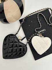 Fortok Chanel Patent Calfskin Resin Quilted CC Heart Clutch With Chain Black 13.3x15x2cm - 4