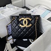 Fortok Chanel 24C Retro Metal Large Logo Bag in Black 17.5×20×5cm - 1