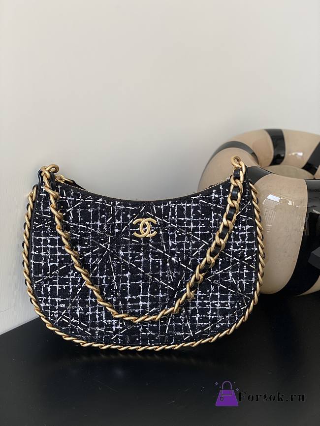 Fortok Chanel 23B Tweed Hobo Bag 23.5x15x2cm - 1