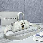 Fortok Givenchy Antigona Stretch Handbag In White 22x12x8cm - 3