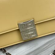 Fortok Givenchy Leather 4G Metal Buckle Chain Bag in Yellow 20x13x5cm - 2