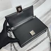 Fortok Givenchy Leather 4G Metal Buckle Chain Bag in Black 20x13x5cm - 6