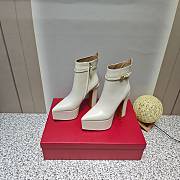 Fortok Valentino Sky-high Waterproof Platform and High-heeled Boots in White - 1
