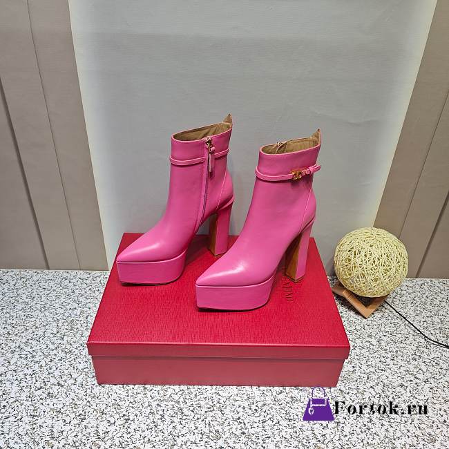 Fortok Valentino Sky-high Waterproof Platform and High-heeled Boots in Pink - 1