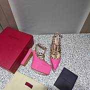 Fortok Valentino Garavani Rockstud Platform Pumps in Pink - 2