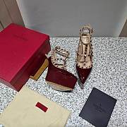 Fortok Valentino Garavani Rockstud Platform Pumps in Burgundy - 2