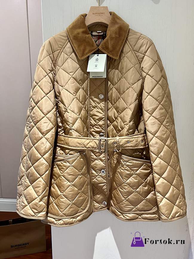 Fortok Burberry Diamond-quilted Belted Jacket in Beige - 1