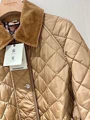 Fortok Burberry Diamond-quilted Belted Jacket in Beige - 2