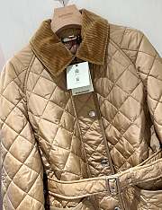 Fortok Burberry Diamond-quilted Belted Jacket in Beige - 4
