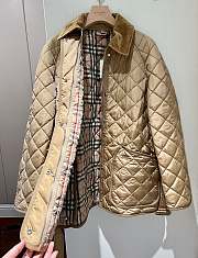 Fortok Burberry Diamond-quilted Belted Jacket in Beige - 3