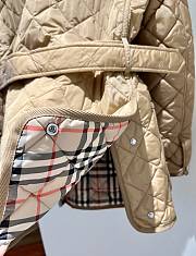 Fortok Burberry Diamond-quilted Belted Jacket in Beige - 6